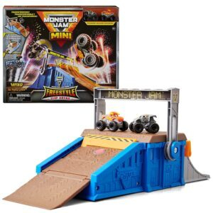 Monster Jam Mini Freestyle Flip Arena Playset and Storage – Price Drop – $10.99 (was $15.59)