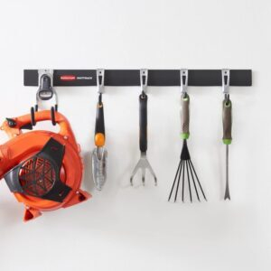 Rubbermaid FastTrack Garage All-in-One Wall Organization Hanging Kit – Price Drop – $21.98 (was $41.11)